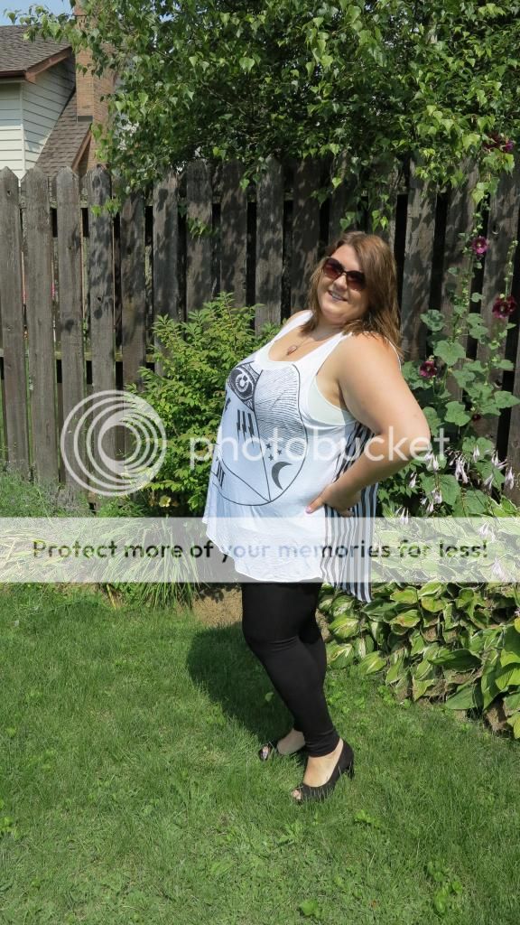 plus size fashion, toronto, plus size leggings, plus size tunics, plus size event, plus size blogger, curvy girl toronto, plus size blog canada, toronto fatshion, fatshion blog, curvy fashion toronto, body positivity, forever 21+, plus size jean jacket, primaala, casual fashion, bbw ootd, curvy fatshion, curvy girl heels, canada plus size fashion